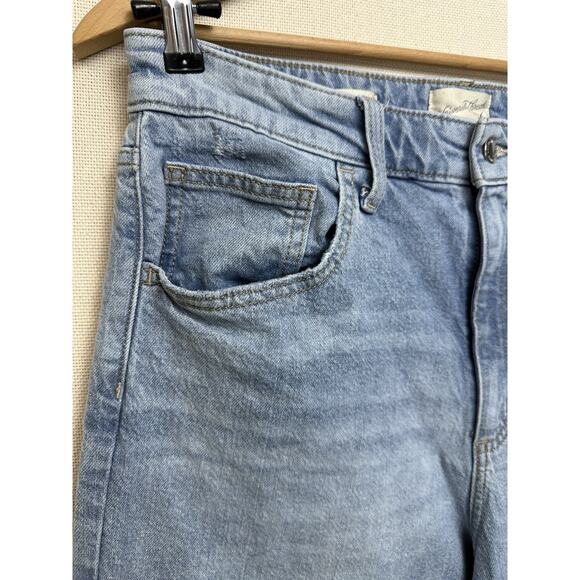 Women's High-Rise Wide Leg Jeans Universal Thread Light Wash 14R Raw Hem Grunge - Picture 2 of 16